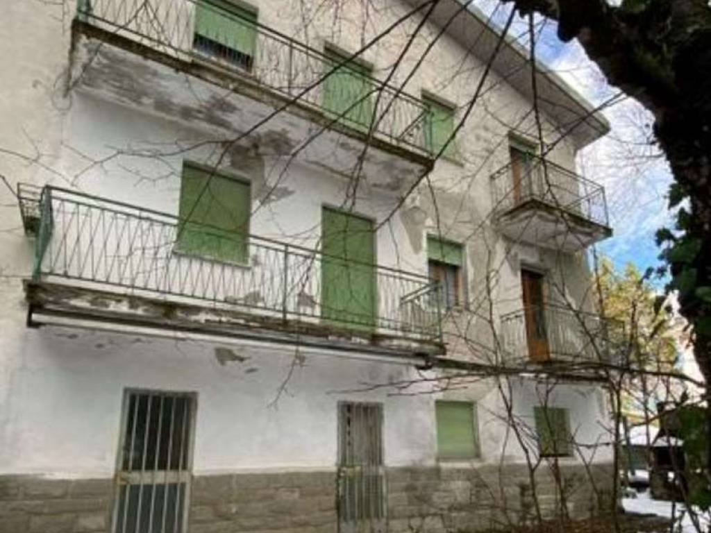 appartamento in vendita a Lizzano in Belvedere in zona Vidiciatico