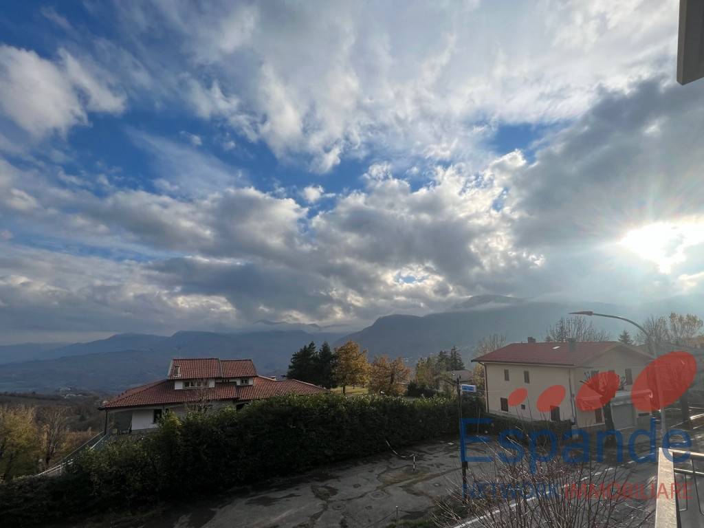 appartamento in vendita a Lizzano in Belvedere in zona Querciola
