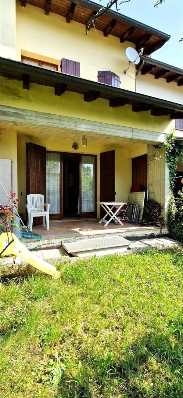 appartamento in vendita a Lizzano in Belvedere in zona Gabba