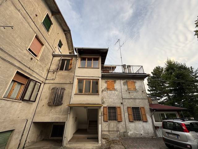 casa indipendente in vendita a Lizzano in Belvedere in zona Querciola