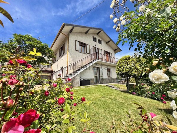 casa indipendente in vendita a Lizzano in Belvedere