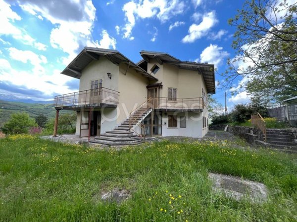 casa indipendente in vendita a Lizzano in Belvedere