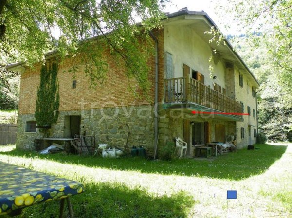 casa indipendente in vendita a Lizzano in Belvedere in zona Vidiciatico