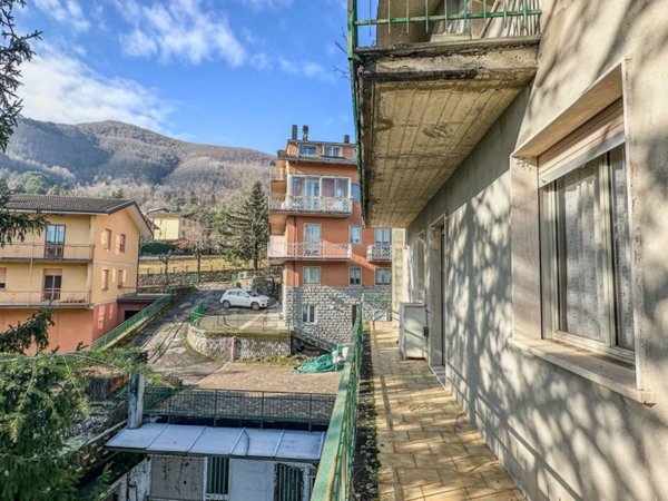 appartamento in vendita a Lizzano in Belvedere in zona Vidiciatico