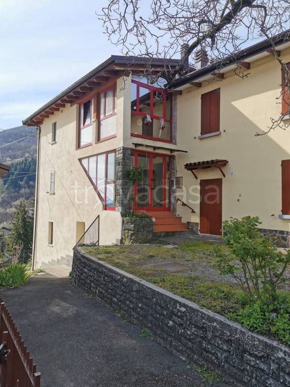 appartamento in vendita a Lizzano in Belvedere in zona Vidiciatico