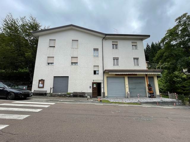 appartamento in vendita a Lizzano in Belvedere in zona Madonna dell'Acero