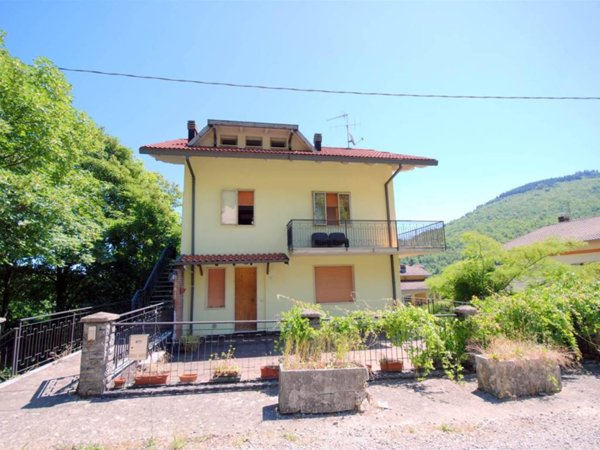 appartamento in vendita a Lizzano in Belvedere