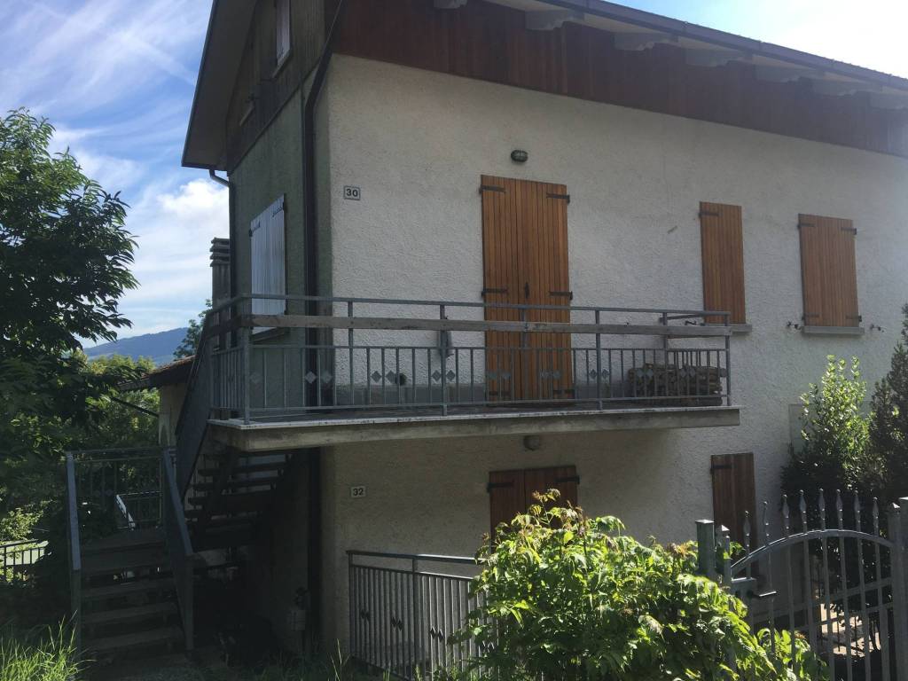 casa indipendente in vendita a Lizzano in Belvedere in zona Vidiciatico