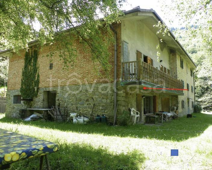 casa indipendente in vendita a Lizzano in Belvedere in zona Vidiciatico