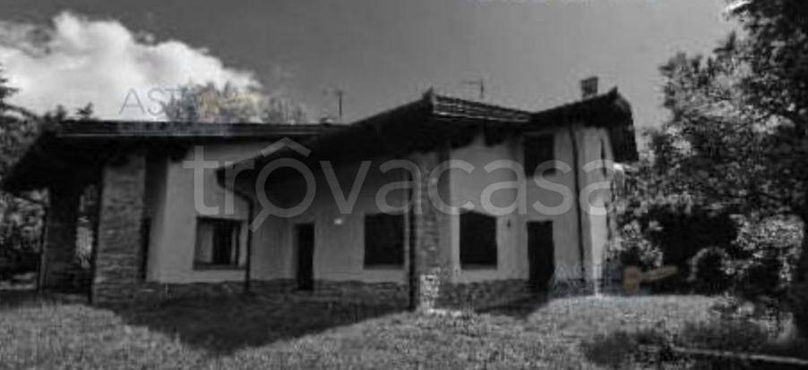 casa indipendente in vendita a Lizzano in Belvedere in zona Querciola