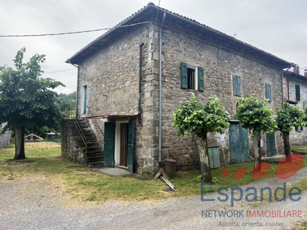 casa indipendente in vendita a Lizzano in Belvedere in zona Vidiciatico
