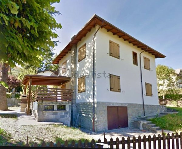 casa indipendente in vendita a Lizzano in Belvedere in zona Vidiciatico
