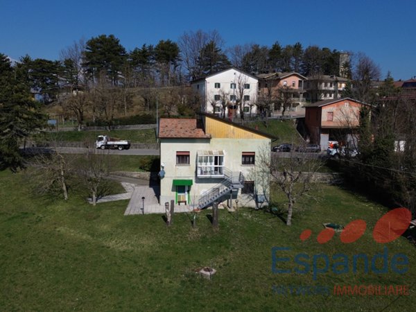 casa indipendente in vendita a Lizzano in Belvedere
