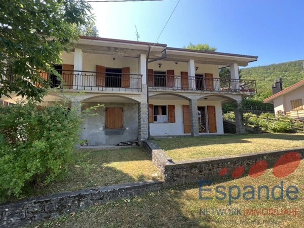 casa indipendente in vendita a Lizzano in Belvedere in zona Vidiciatico