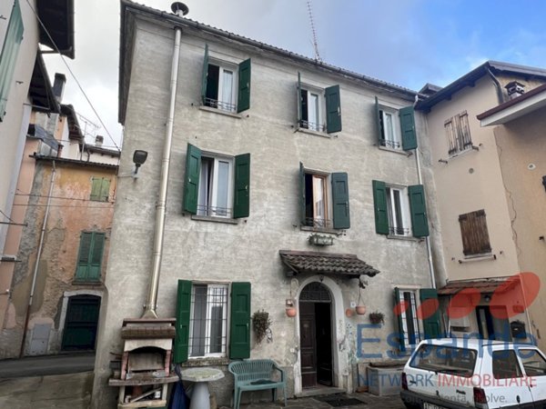 casa semindipendente in vendita a Lizzano in Belvedere