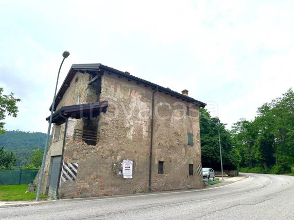 casa indipendente in vendita a Loiano in zona Sabbioni