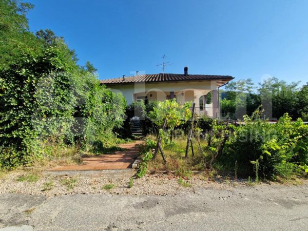 casa indipendente in vendita a Loiano