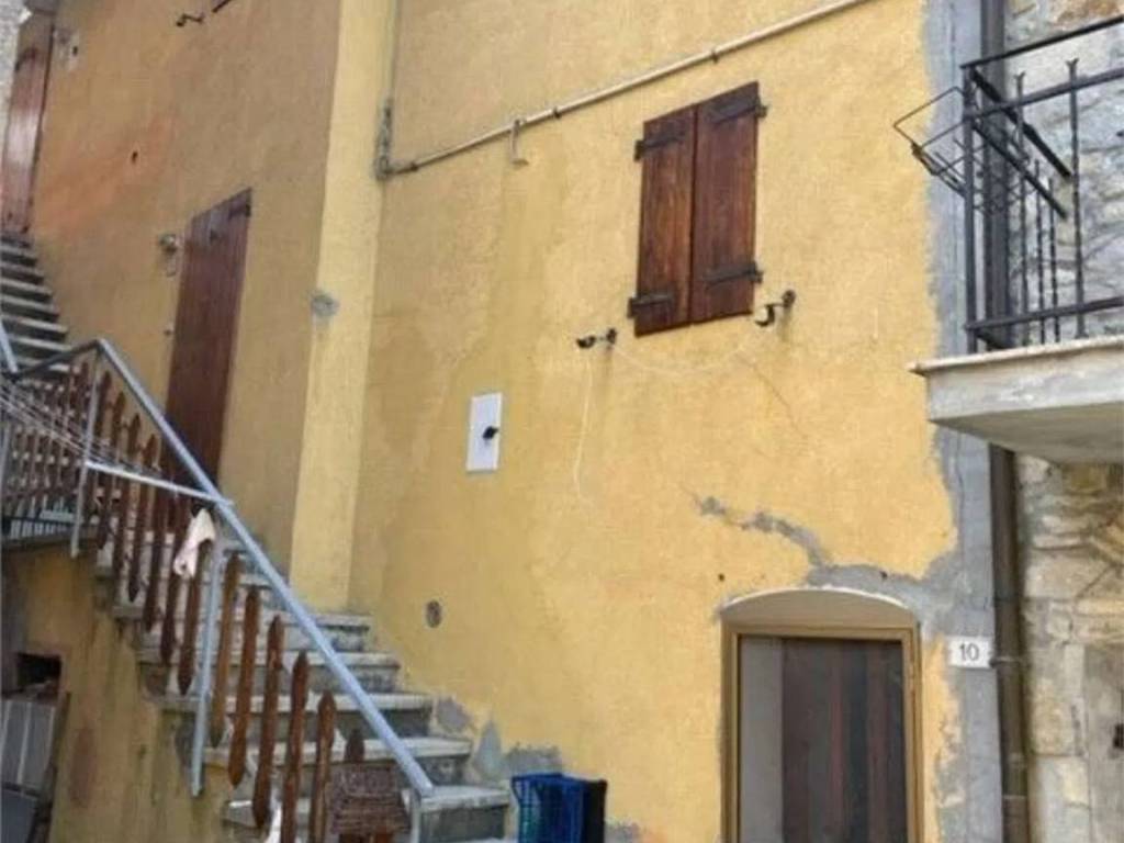 quadrivano in vendita a Loiano in zona Quinzano