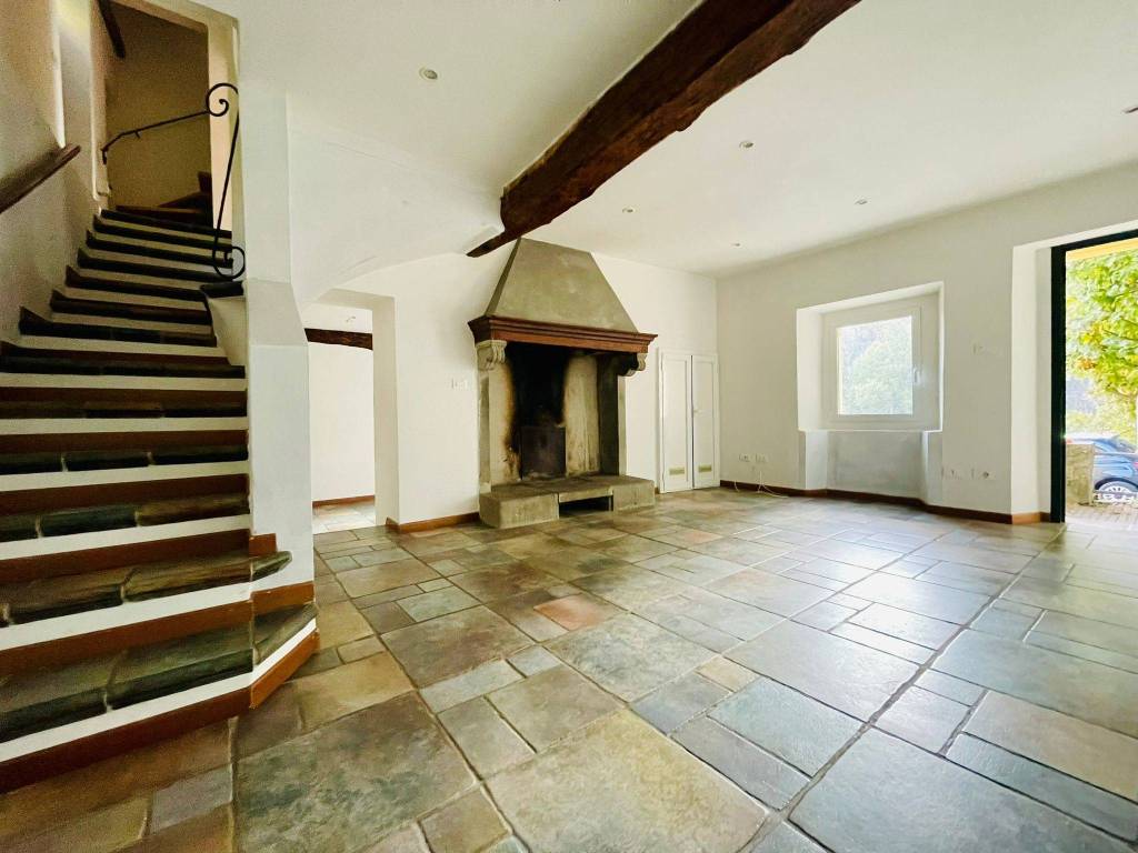 casa indipendente in vendita a Loiano