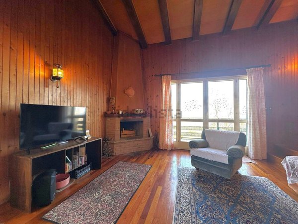 casa indipendente in vendita a Loiano