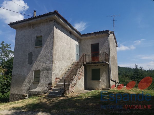casa indipendente in vendita a Loiano in zona Sabbioni