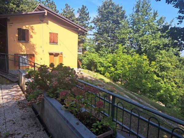 casa indipendente in vendita a Loiano