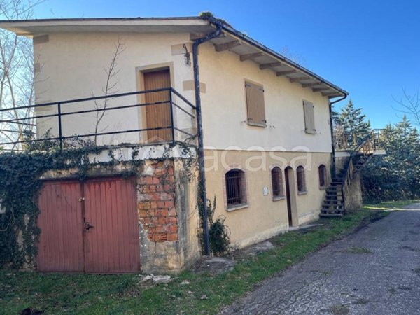 casa indipendente in vendita a Loiano in zona Sabbioni