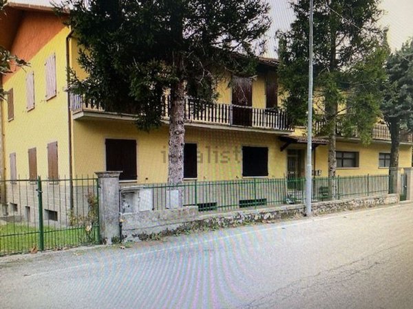 appartamento in vendita a Loiano in zona Quinzano