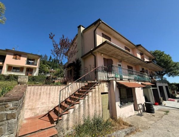 casa indipendente in vendita a Loiano