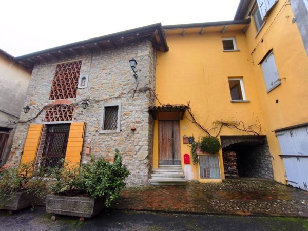 appartamento in vendita a Loiano in zona Quinzano