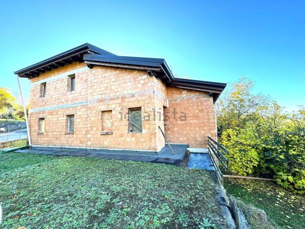 casa indipendente in vendita a Loiano in zona Scascoli