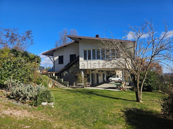 casa indipendente in vendita a Loiano