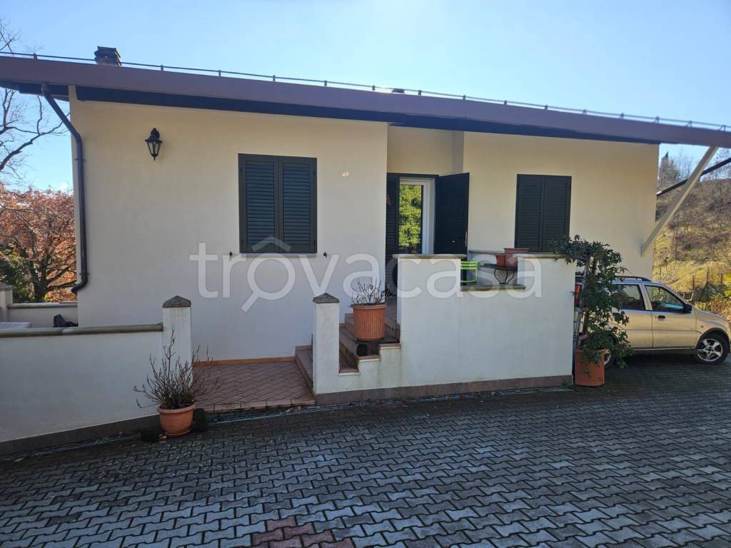 casa indipendente in vendita a Loiano
