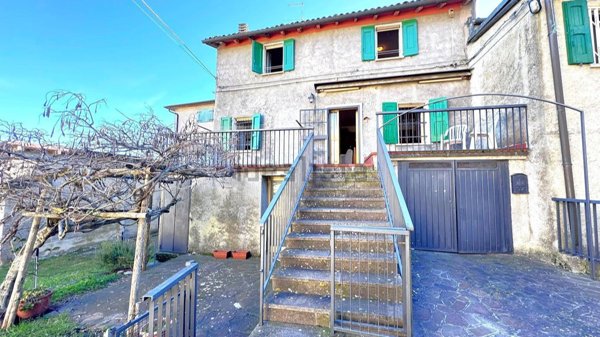 casa semindipendente in vendita a Loiano