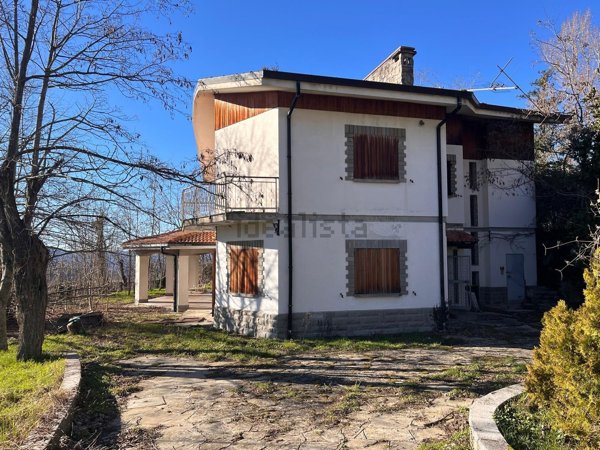 casa indipendente in vendita a Loiano in zona Sabbioni