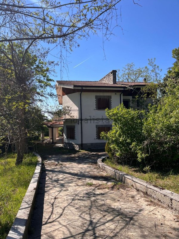 casa indipendente in vendita a Loiano in zona Sabbioni