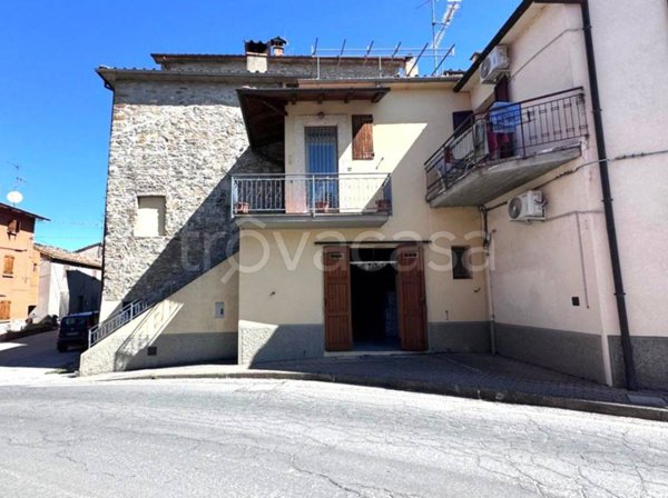 casa indipendente in vendita a Loiano in zona Quinzano