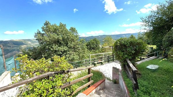 casa indipendente in vendita a Loiano