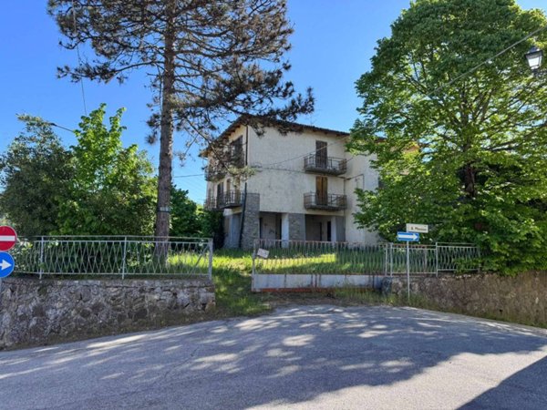appartamento in vendita a Loiano in zona Quinzano