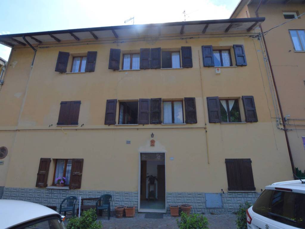 appartamento in vendita a Loiano in zona Sabbioni