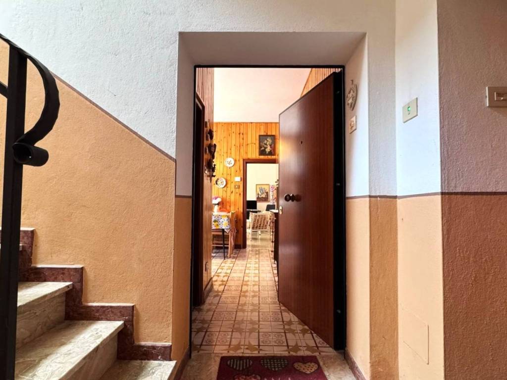 intera palazzina in vendita a Loiano in zona Sabbioni