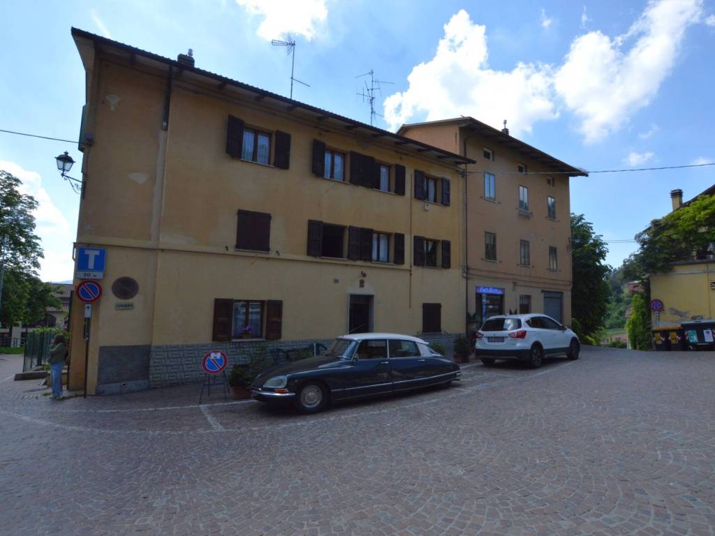 appartamento in vendita a Loiano in zona Sabbioni