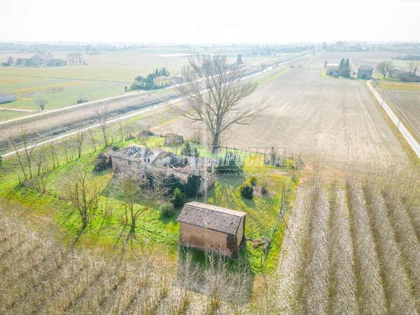 casa indipendente in vendita a Malalbergo in zona Altedo