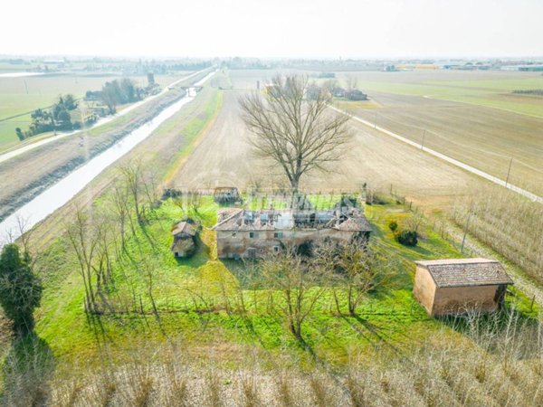 casa indipendente in vendita a Malalbergo in zona Altedo