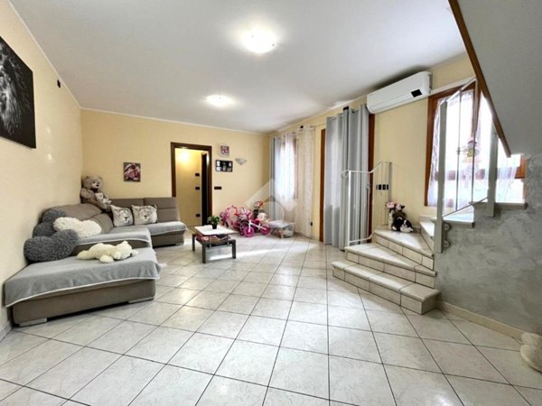 casa indipendente in vendita a Malalbergo in zona Altedo
