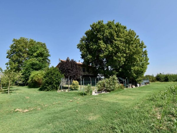 casa indipendente in vendita a Malalbergo in zona Altedo