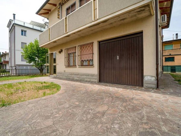casa indipendente in vendita a Malalbergo in zona Altedo