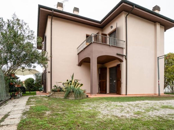 casa indipendente in vendita a Malalbergo in zona Altedo
