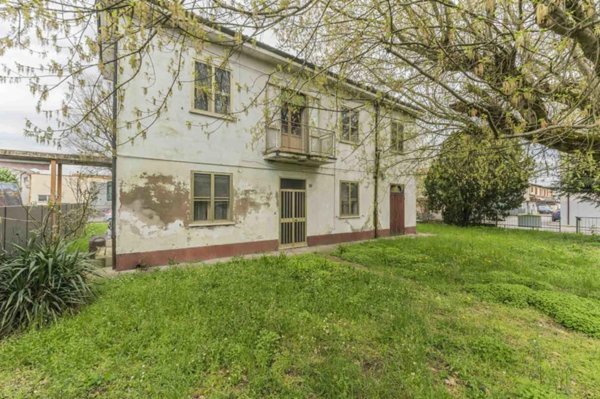 casa indipendente in vendita a Malalbergo in zona Altedo