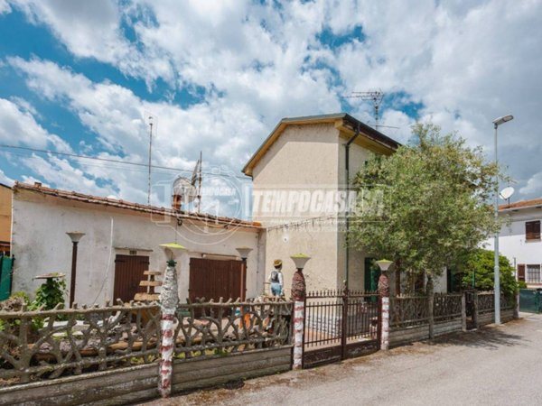 casa indipendente in vendita a Malalbergo